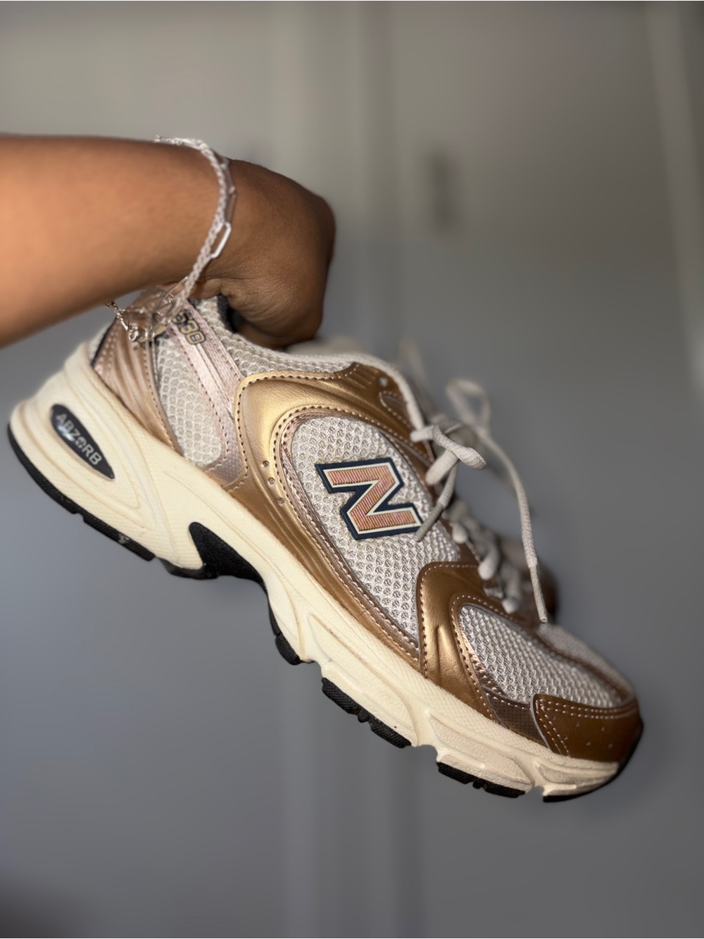 New Balance 530 Turtledove gold metallic Sneakers - Picture 3 of 7